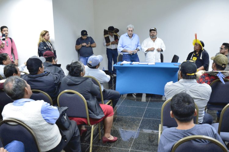 Indígenas de MS conversam sobre suas demandas com André e Carlos Bernardo