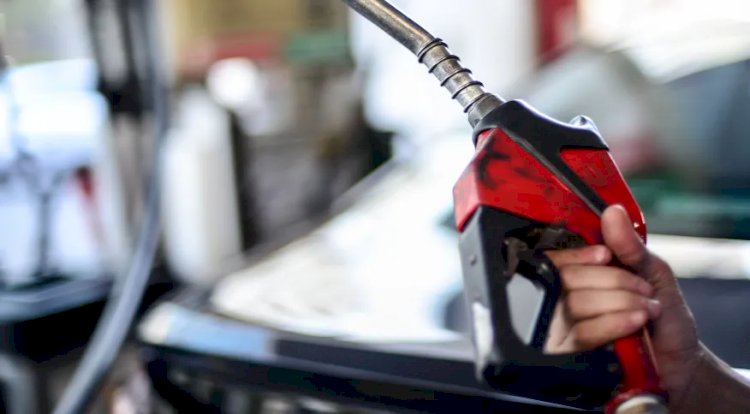 Promulgação da PEC dos Benefícios, alta da gasolina nas Américas e mais de 15 de julho