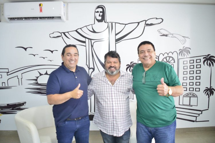 Carlos Bernardo reúne-se com prefeito e vice de Corumbá