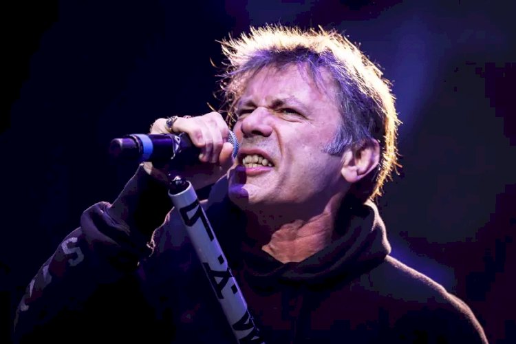 Vocalista do Iron Maiden xinga fã em show na Grécia: “Babaca”