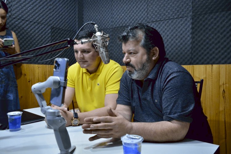 Carlos Bernardo concede entrevista em rádio de Miranda