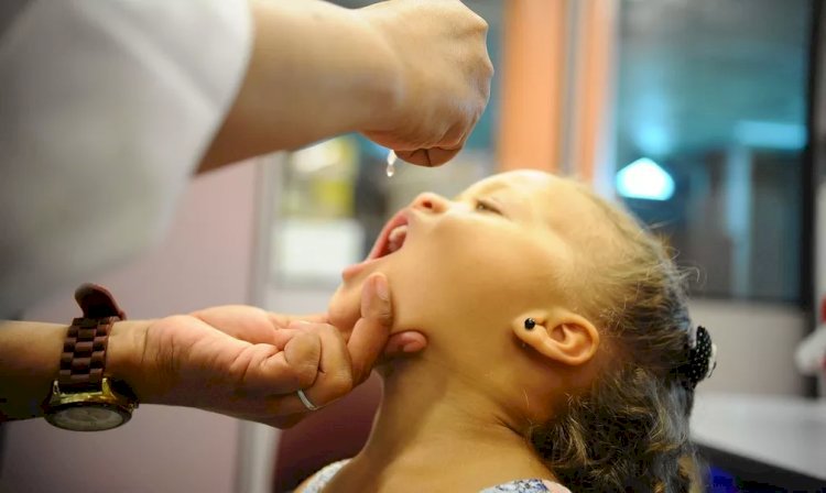 Governo dá início a campanha nacional para vacinar crianças e adolescentes contra pólio e outras doenças