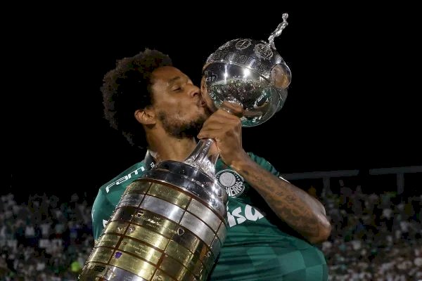 Luiz Adriano rebate perfil sobre o Palmeiras: “Mundial eu tenho”