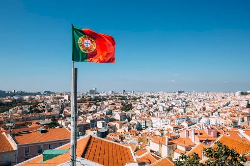 Brasileiros poderão tirar cidadania portuguesa na internet; veja como