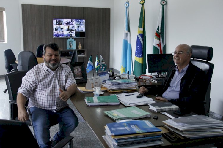 Carlos Bernardo visita prefeito de Nova Andradina