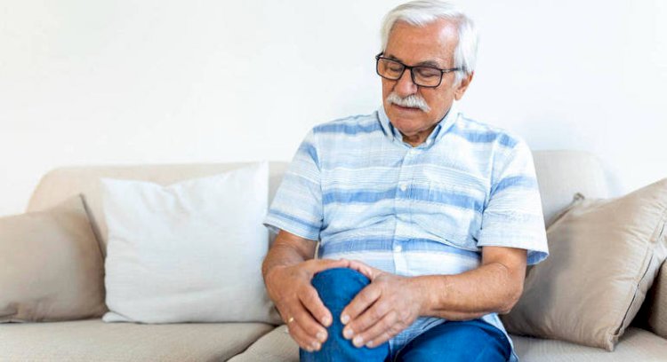 Anti-inflamatórios como ibuprofeno e naproxeno podem piorar a artrite