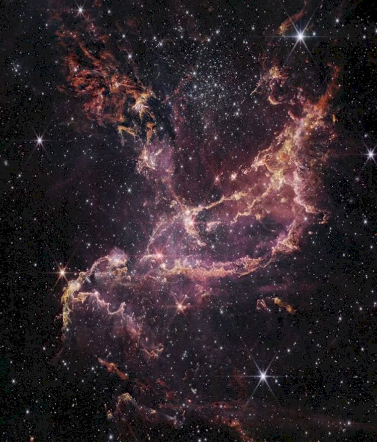 James Webb: supertelescópio captura imagens de fábrica de estrelas