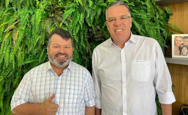 Carlos Bernardo discute Hospital Binacional com prefeito de Ponta Porã
