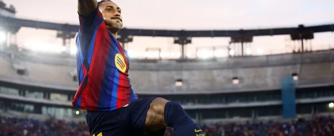 Raphinha faz história e tem início mais goleador no Barcelona em quase 70 anos