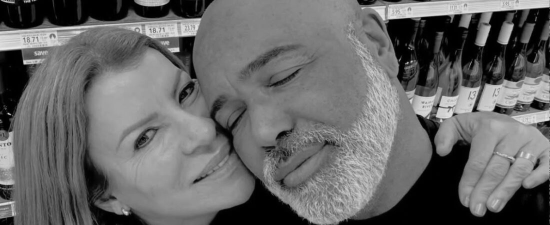 Despedida de Rick reúne familiares e amigos em Sorocaba após morte do cantor