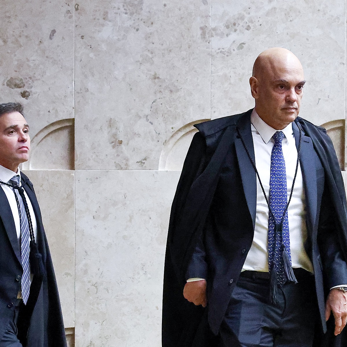 Crise no STF coloca Fachin no centro de disputa envolvendo Moraes, Mendonça e investigação do caso Master