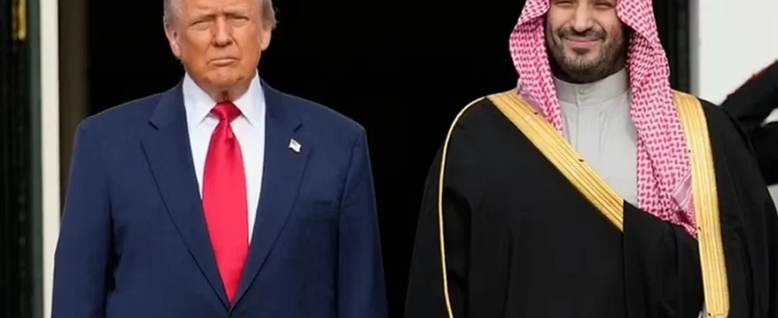 Arábia Saudita pede apoio a Trump para combater houthis, segundo agência internacional