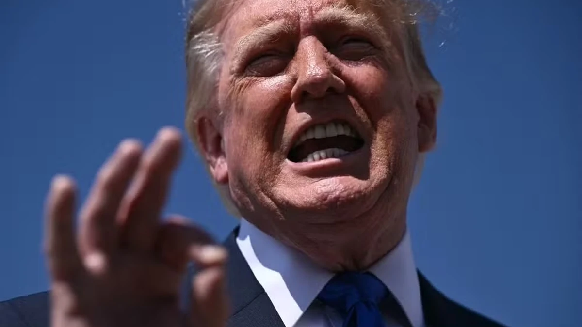Trump reage a críticas sobre inteligência artificial e acusa adversários de criar “conspiração” contra tecnologia