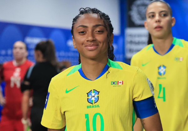 Kerolin retorna à Seleção Brasileira com a camisa 10 e o título de jogadora mais cara do país